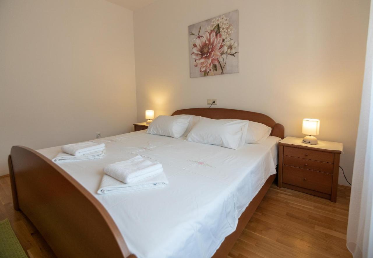 Apartments Dokovic Barbat na Rabu Exterior photo